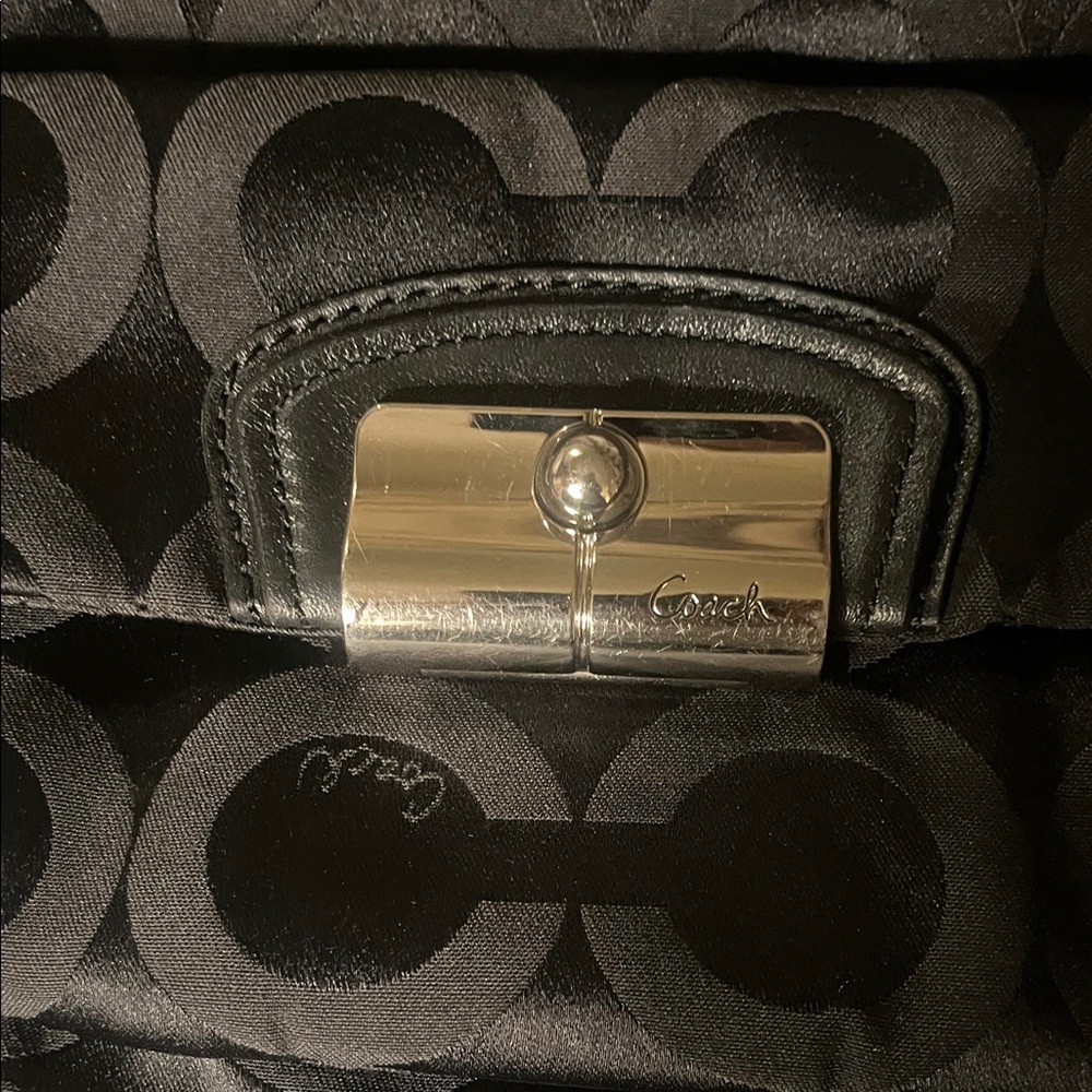 Coach Black Hobo Bag with Circle Pattern - Picture 2 of 9